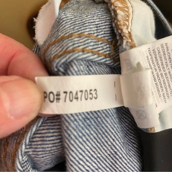 Madewell Women’s  Rigid Skinny High Rise Distressed Jeans Size 29 - Picture 9 of 14